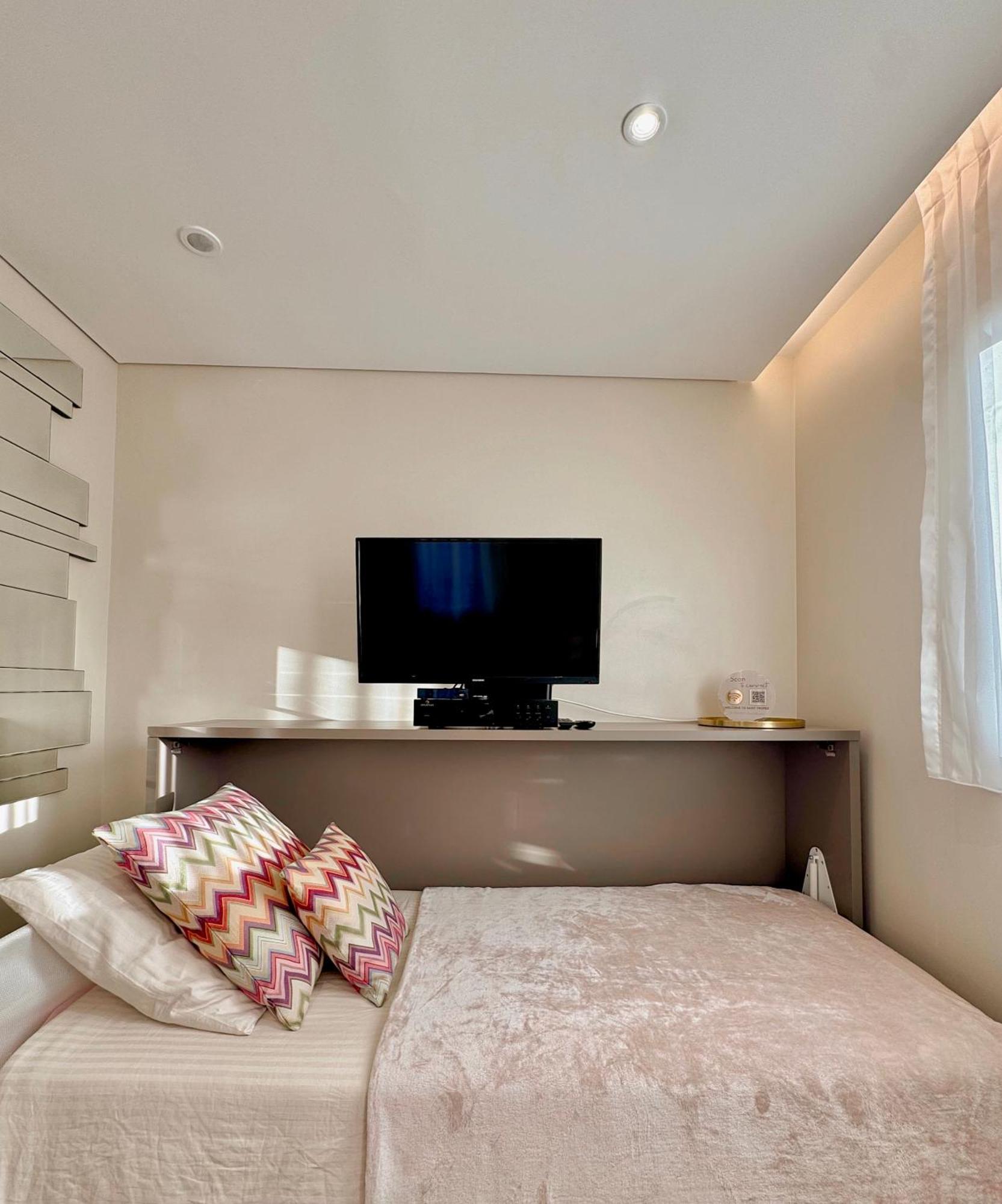 Studio Climatise, Terrasse, Parking Prive, 50M De La Plage Saint-Tropez Ngoại thất bức ảnh